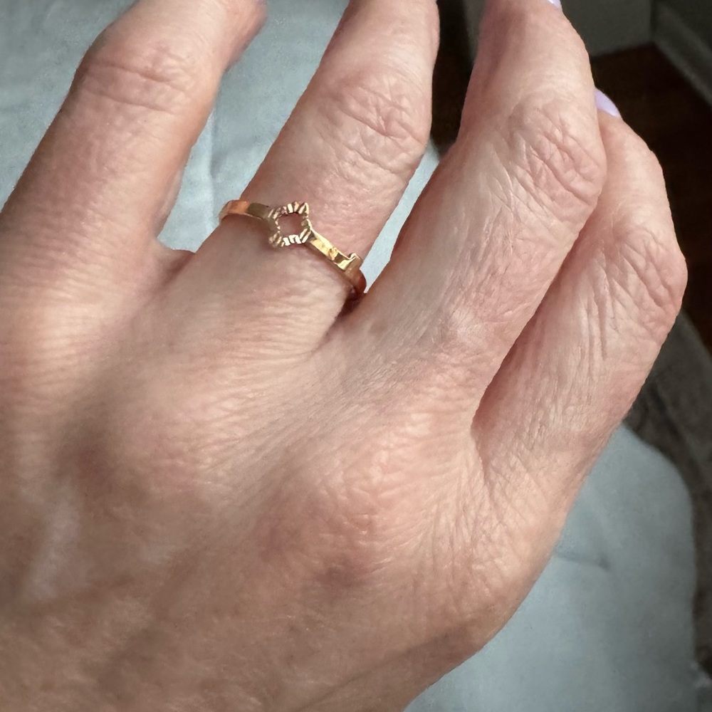 JTV 10k Gold Chevron Ring